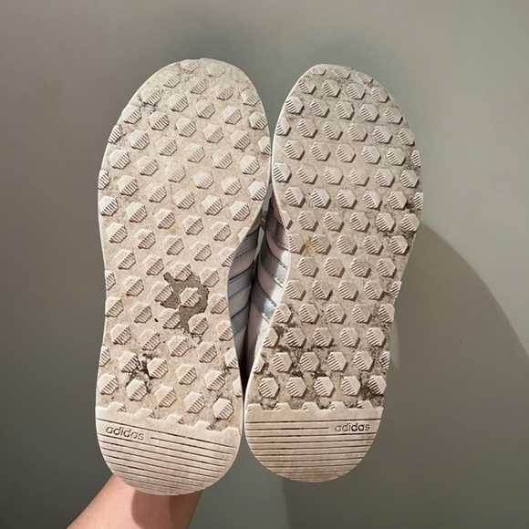 Adidas sneakers womens size 7 preloved - Picture 4 of 5